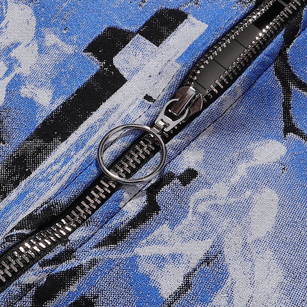 VALE USA Ghost Halloween Graphic Zip-Up Hoodie — detail
