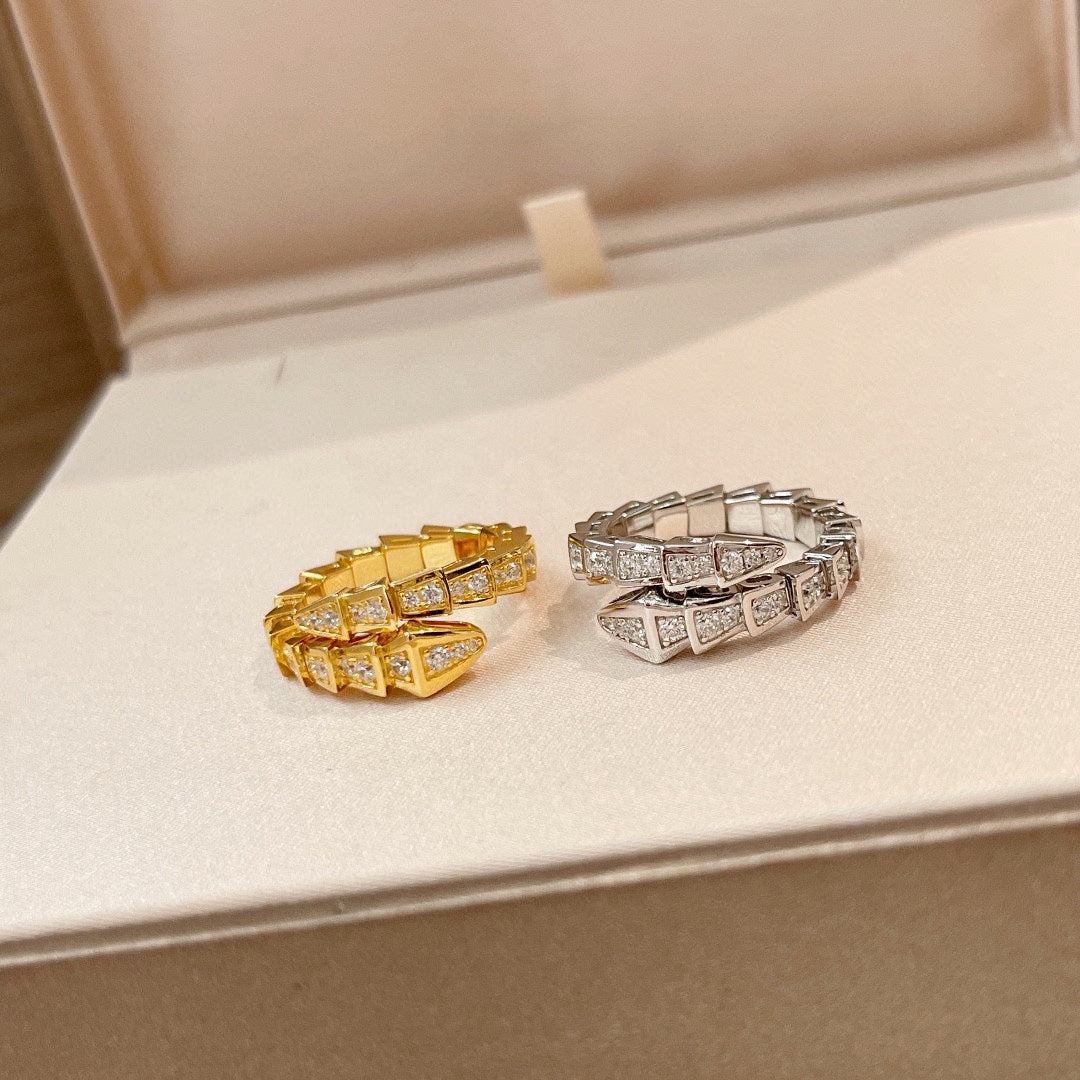 Bvlgari Serpenti Viper Pave Diamond 18K Gold Ring