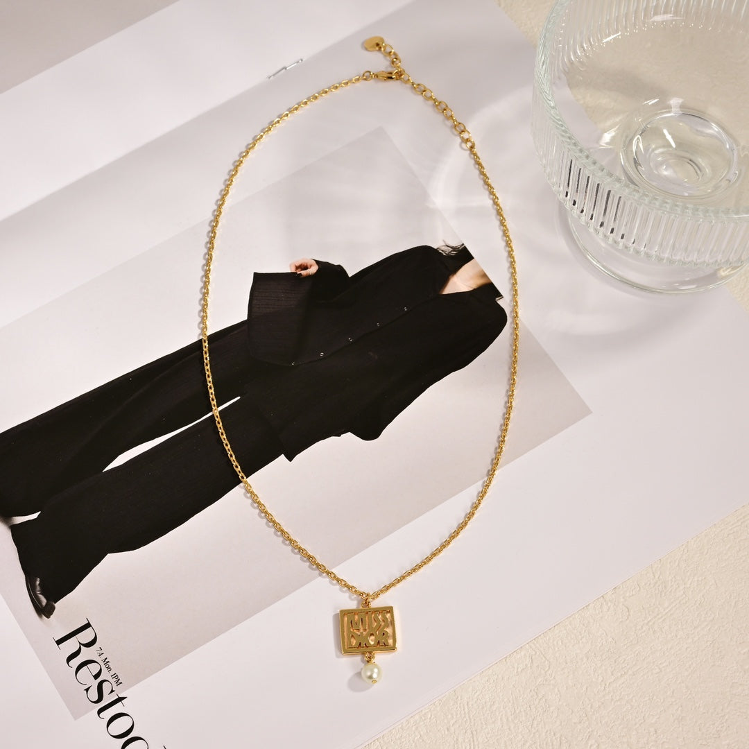 Dior Miss 18K Gold Necklace