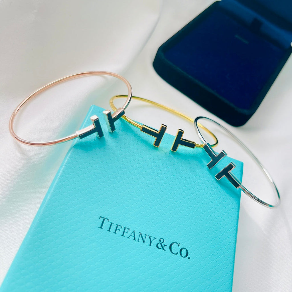 Tiffany Black 18K Gold Bracelet